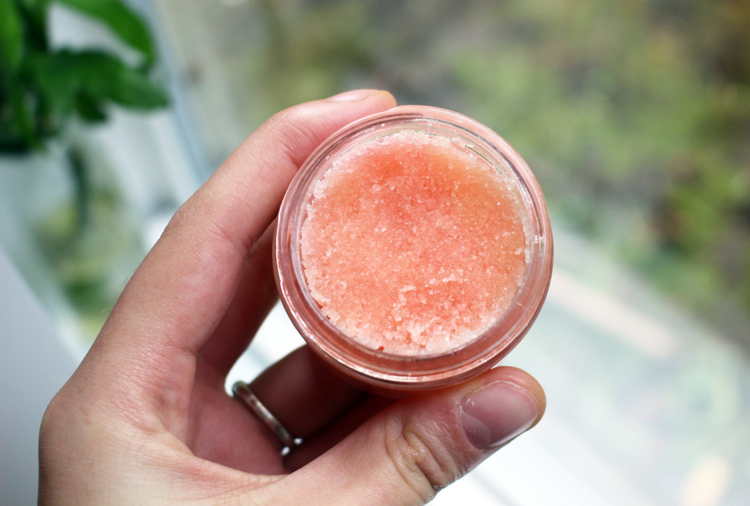 shanna bynes pink lemonade lip scrub