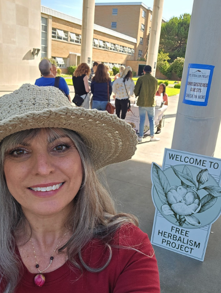 Amanda Lattin, ACHS Dean of Aromatherapy