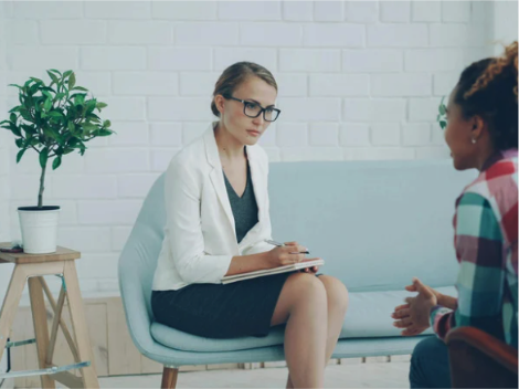 Health and wellness coach with a client