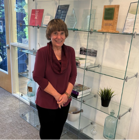 Dr. Lori Holdren